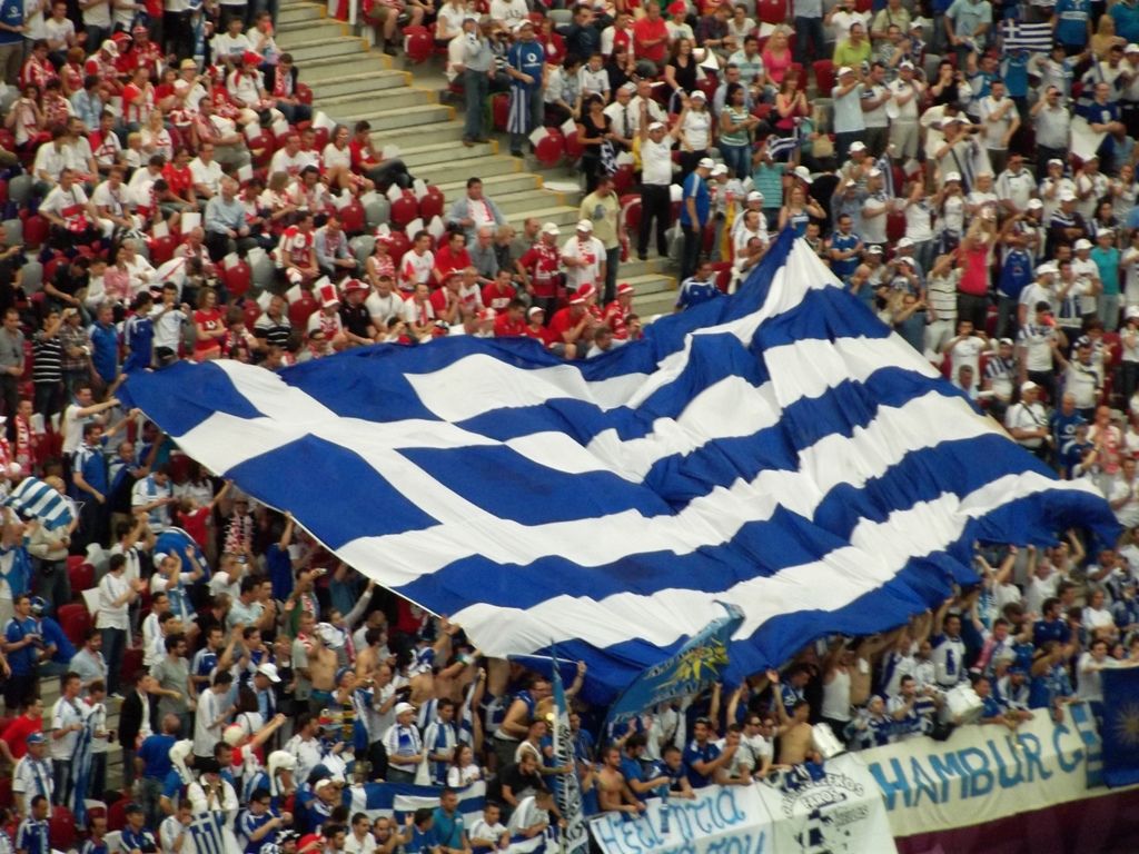 Ελληνικό Ποδόσφαιρο: Το Πάθος και η Ιστορία που Ζουν στην Καρδιά του